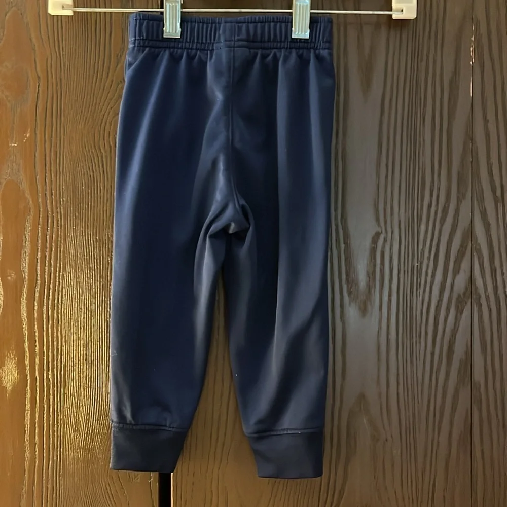 Nike children’s sweatpants. Size 18 months.